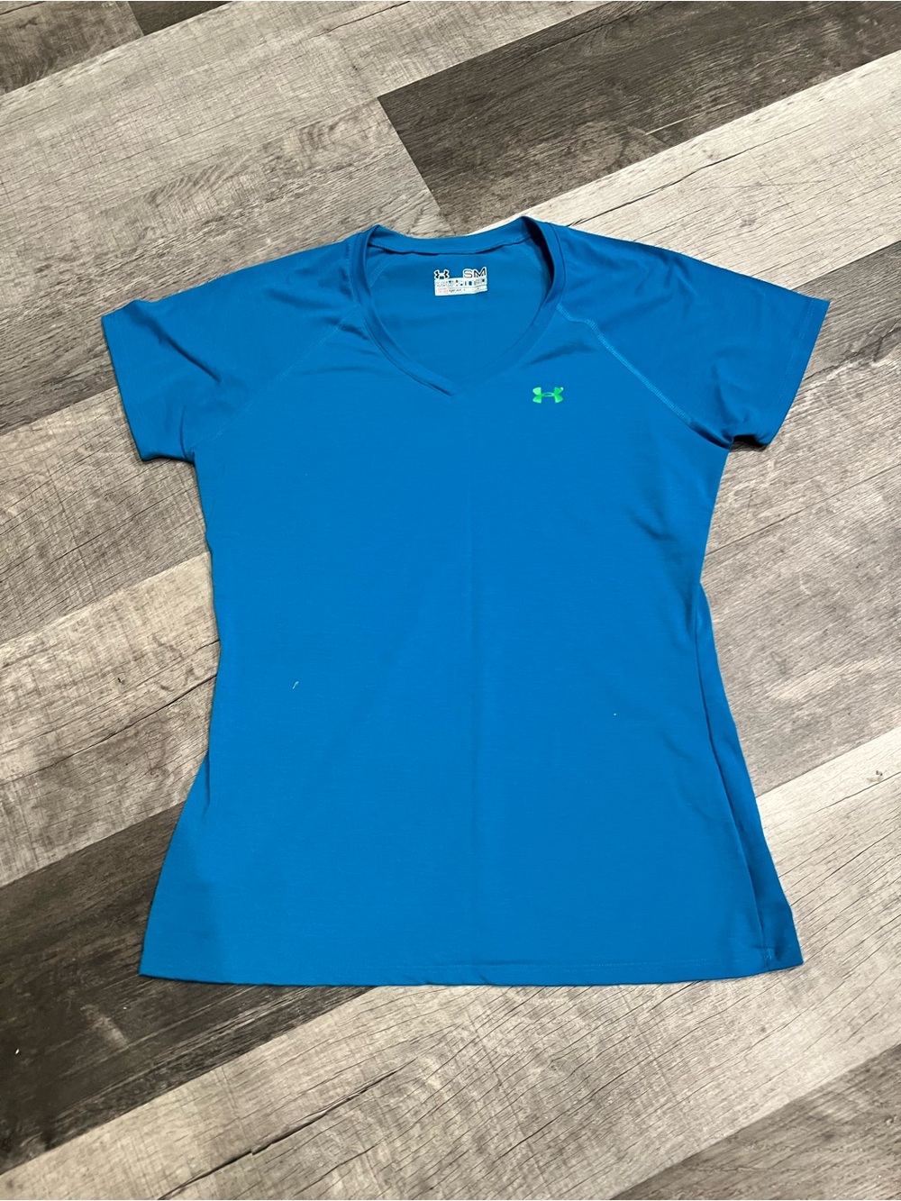 Under Armour Women's Bright Teal V-Neck Short Sleeve Tee